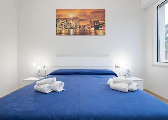 Trendy Apartment Close To The Beach